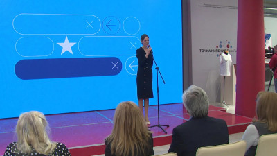 Молодые дизайнеры представили одежду для болельщиков «Зенита»