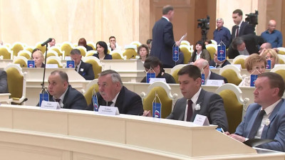 Депутаты Петербурга предлагают обязать продавцов указывать цену товара за литр и килограмм