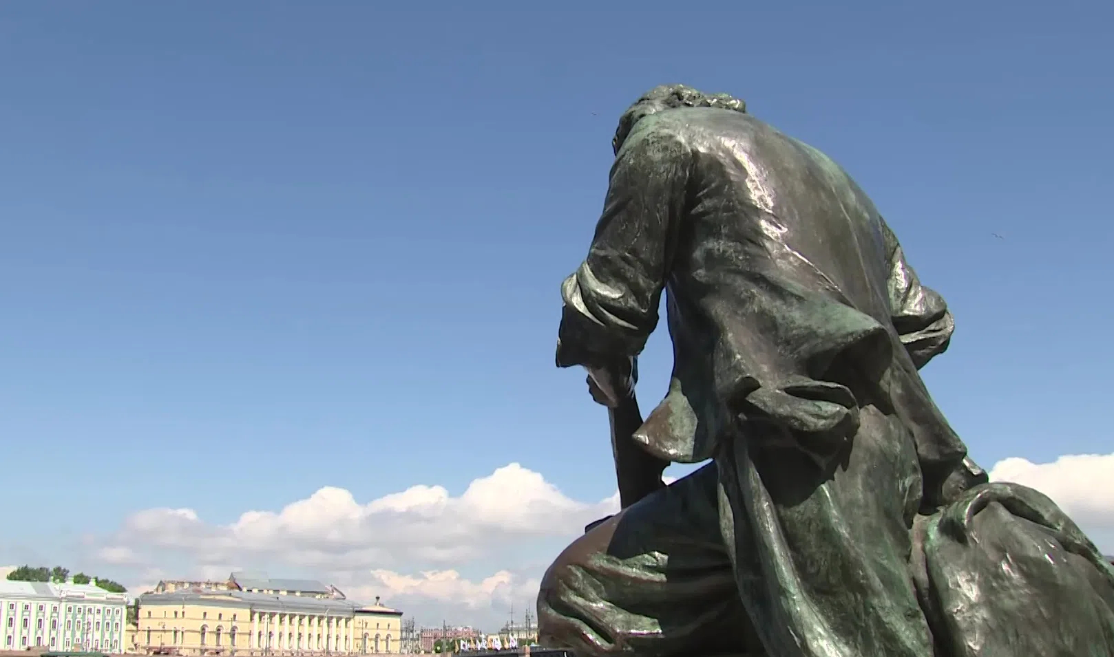 В Петербурге прошла торжественная церемония у памятника «Царь-плотник» |  Телеканал Санкт-Петербург