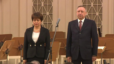 Врио губернатора Беглов поздравил руководство Центра радиологии и хирургических технологий им. Гранова со 100-летием учреждения