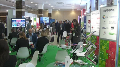 Упор на регионы. В Петербурге обсуждают развитие конгрессно-выставочной деятельности