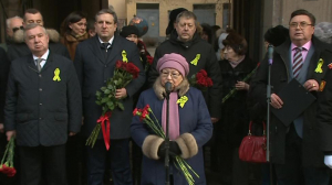 Возложение цветов к дому №14 по Невскому проспекту