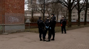 Полицейские продолжают проверять, как петербуржцы соблюдают режим самоизоляции