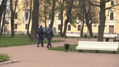 В Центральном районе полицейские искали нарушителей режима самоизоляции