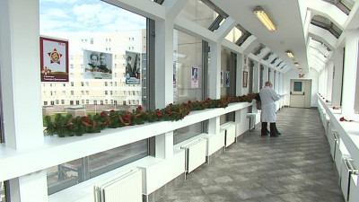 В Боткинской больнице открылась выставка портретов ветеранов Великой Отечественной войны