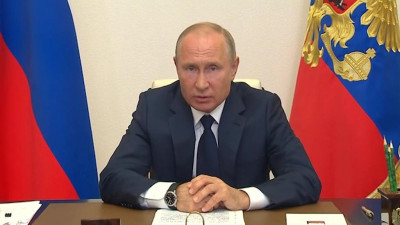 Путин дал новые поручения по социальной поддержке граждан в связи с COVID-19