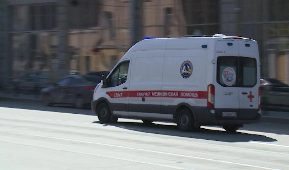 На улице Беринга погоня за вандалом обернулась смертью для охранника - tvspb.ru