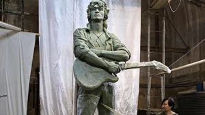 Памятник Виктору Цою