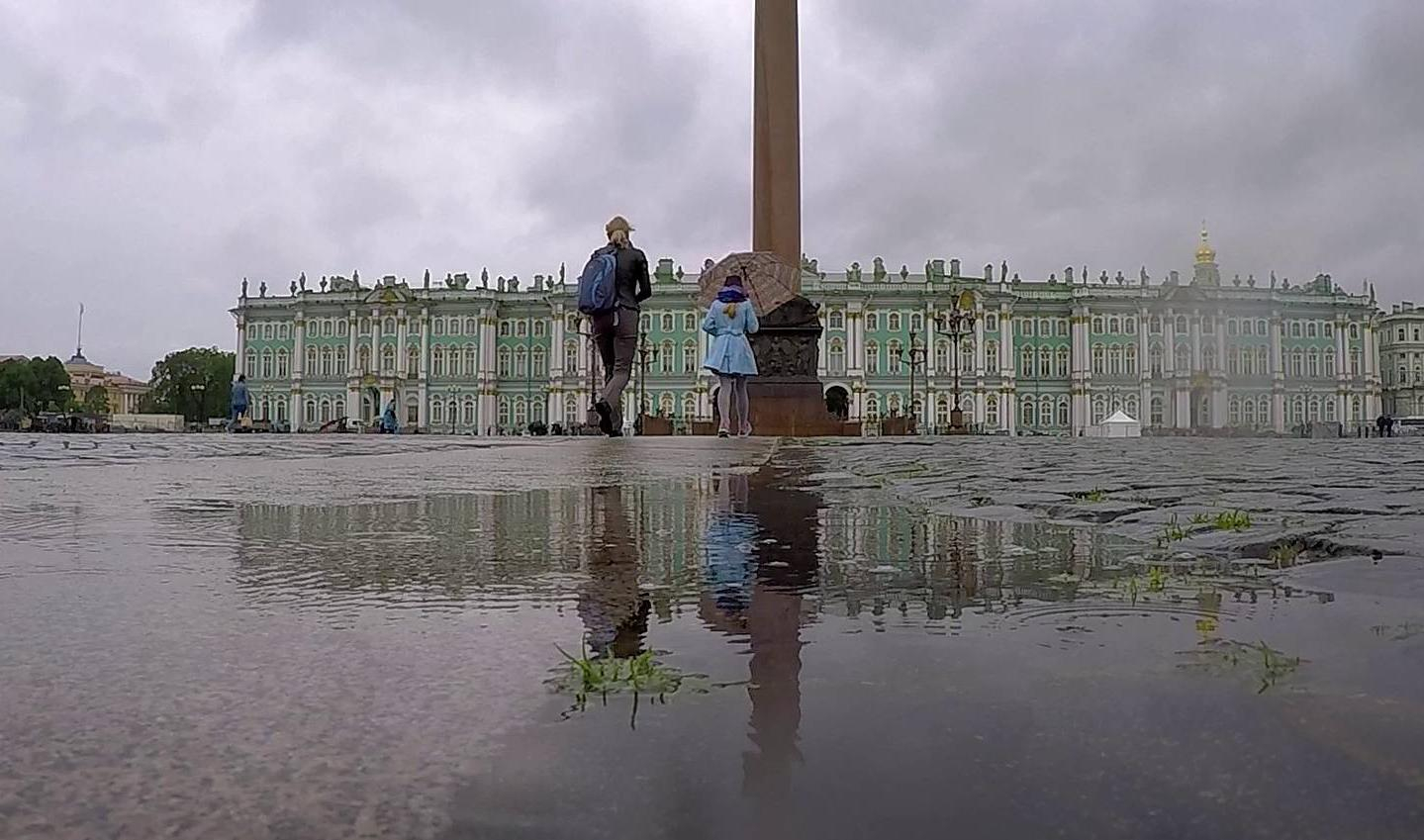 Погода в питере на майские. Природа и климат Питера. Climate in Saint Petersburg. Погода в мае в Санкт-Петербурге фото. Питер в мае погода фото.