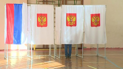 В Ленобласти проходят губернаторские выборы, допвыборы в парламент и муниципальные