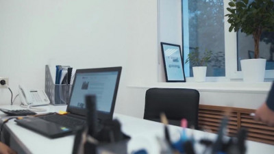 Почти половина петербуржцев начали работать еще до совершеннолетия