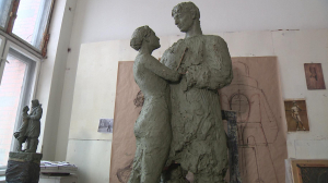 Памятник Кате и Сане: работа над монументом «Два капитана» почти завершена