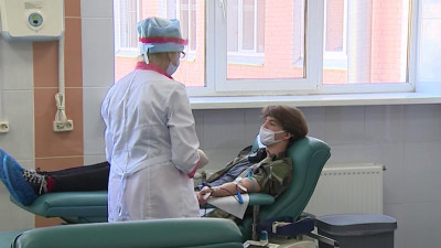 Городская станция переливания крови заготовила более 600 литров антиковидной плазмы