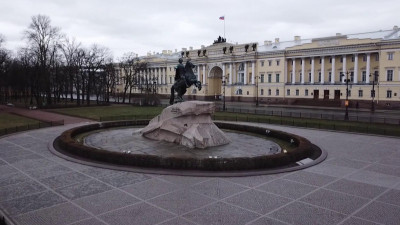 Год назад в Петербурге был выявлен первый случай коронавируса