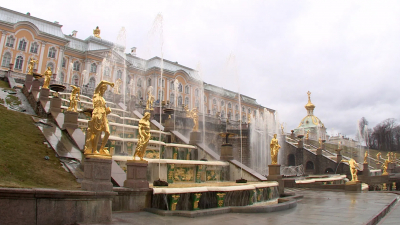 Помещения Большого Петергофского дворца отреставрируют за 33 млн рублей