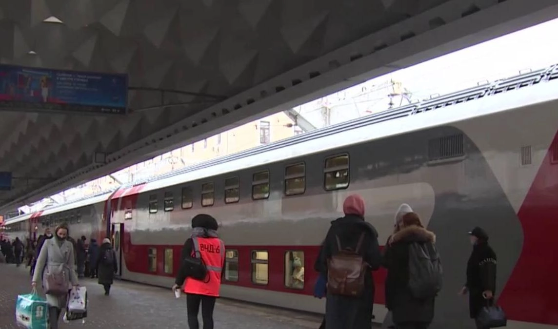 Между Петербургом и Москвой запустят дополнительный двухэтажный поезд - tvspb.ru