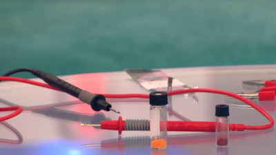 Разработанные в СПбГУ аккумуляторы позволят заряжать телефоны за 30 секунд