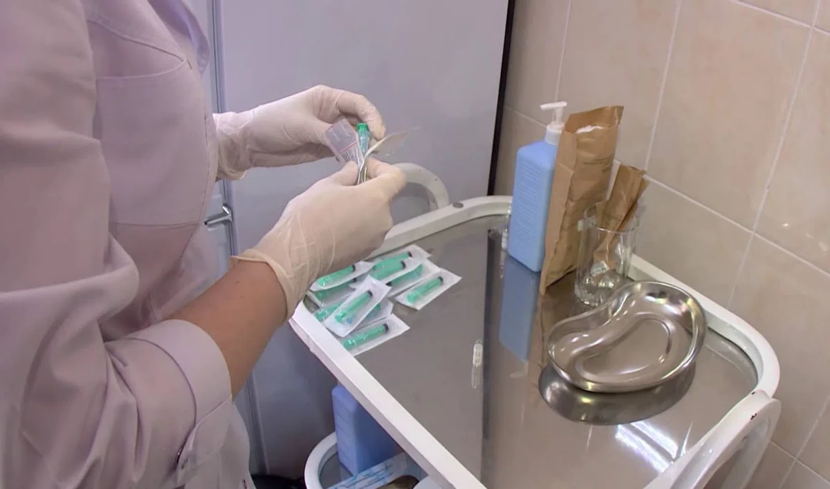 Минтруд заявил, что непривитых сотрудников можно отстранять от работы - tvspb.ru