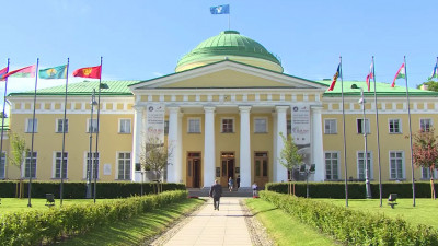 Россия и Китай представят на GLEX дорожную карту по созданию международной научной лунной станции