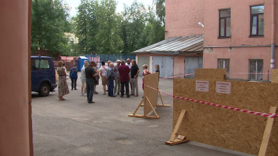 Суд Петербурга решит судьбу дома на Исполкомской улице, где проводят незаконную перепланировку