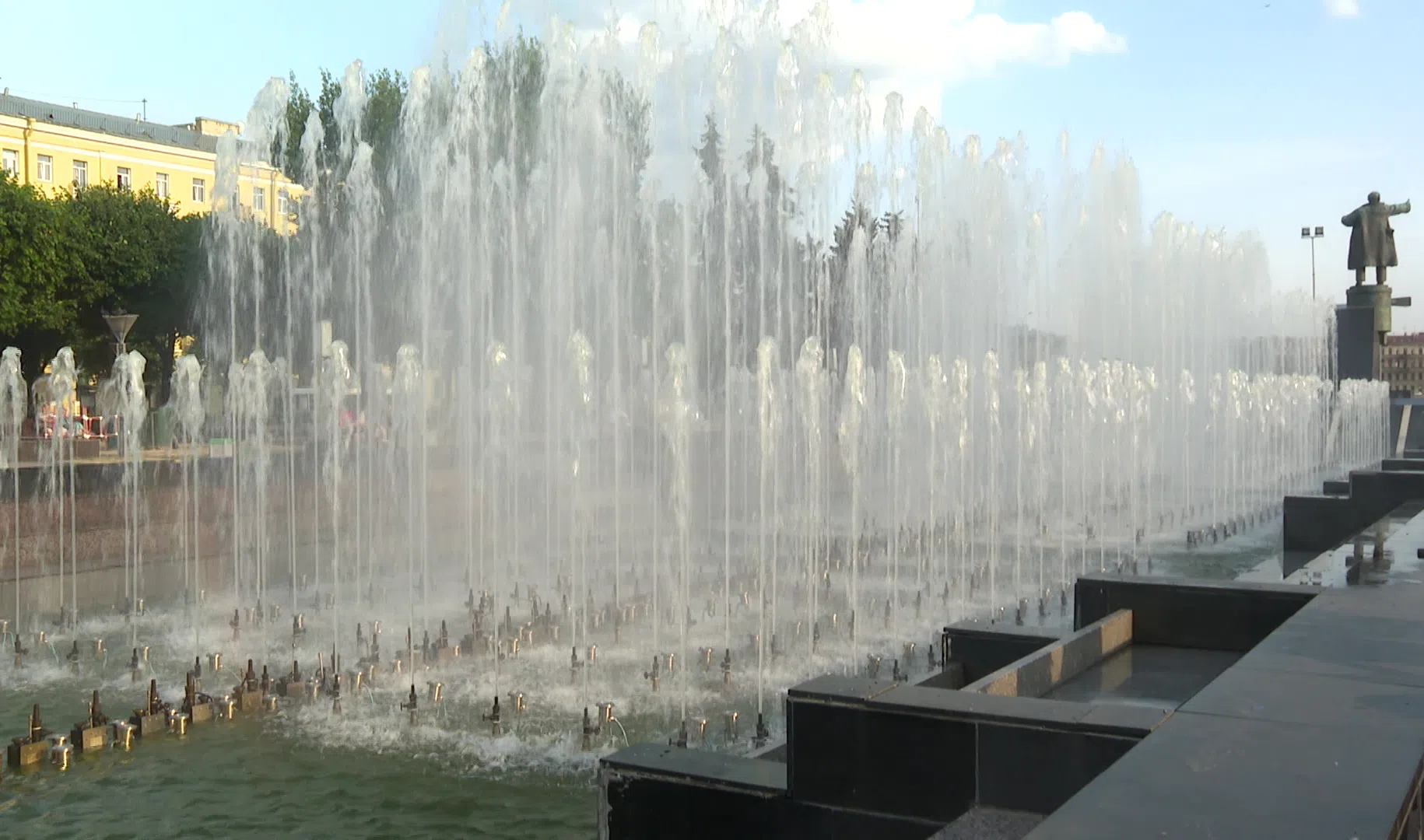 фонтан площадь ленина
