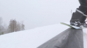 Сноуборд, специальная мягкая обувь и жёсткие крепления. Что ещё понадобиться, чтобы освоить такой экстремальный вид спорта как джиббинг?