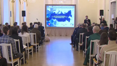 Школьники со всей России представят научные проекты на конференции в Петербурге