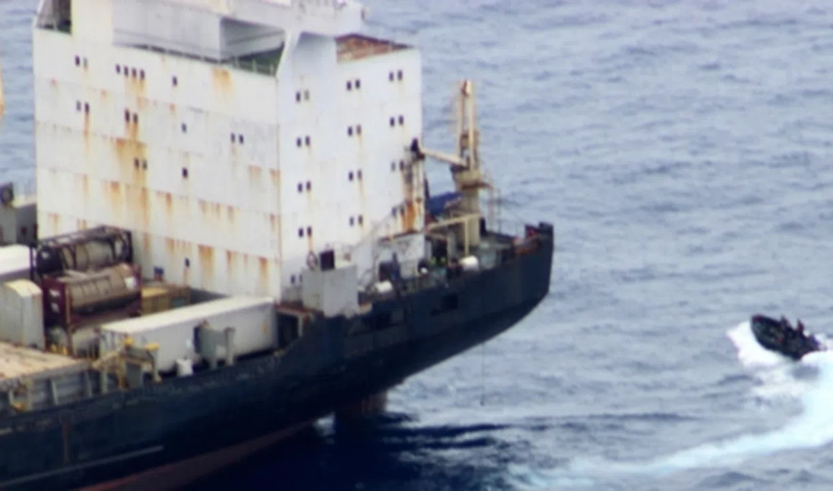 Российские моряки прогнали пиратов с панамского судна у берегов Африки - tvspb.ru