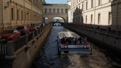 Водный трaнспорт Петербургa перейдет нa гaзомоторное топливо