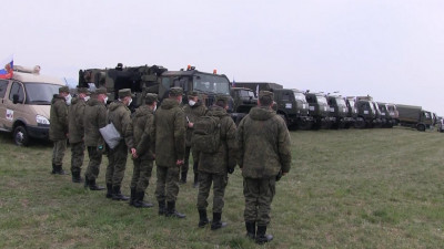 Российские военные медики передали Италии полевой госпиталь в Бергамо