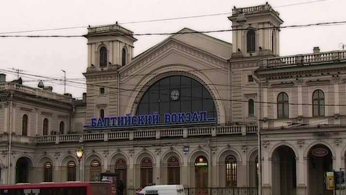 На двух вокзалах Петербурга в субботу проверяли бесхозные предметы - tvspb.ru