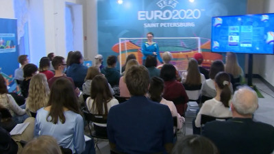 Как проходит обучение волонтеров для Евро-2020 в петербургской Капелле