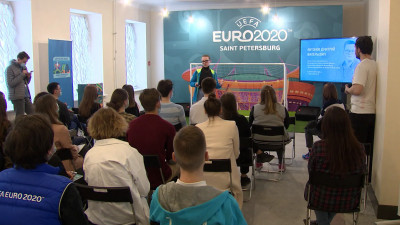 Стартовало обучение волонтеров Евро-2020