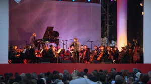 День русской музыки на площади Искусств посвятили Сергею Рахманинову