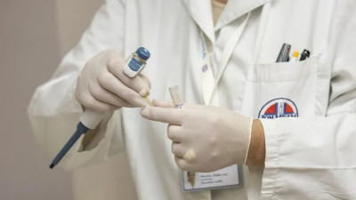 Российский врач рассказал, как избежать тромбоза после COVID-19