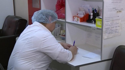 Больницы и скорую помощь Петербурга поддержали деньгами