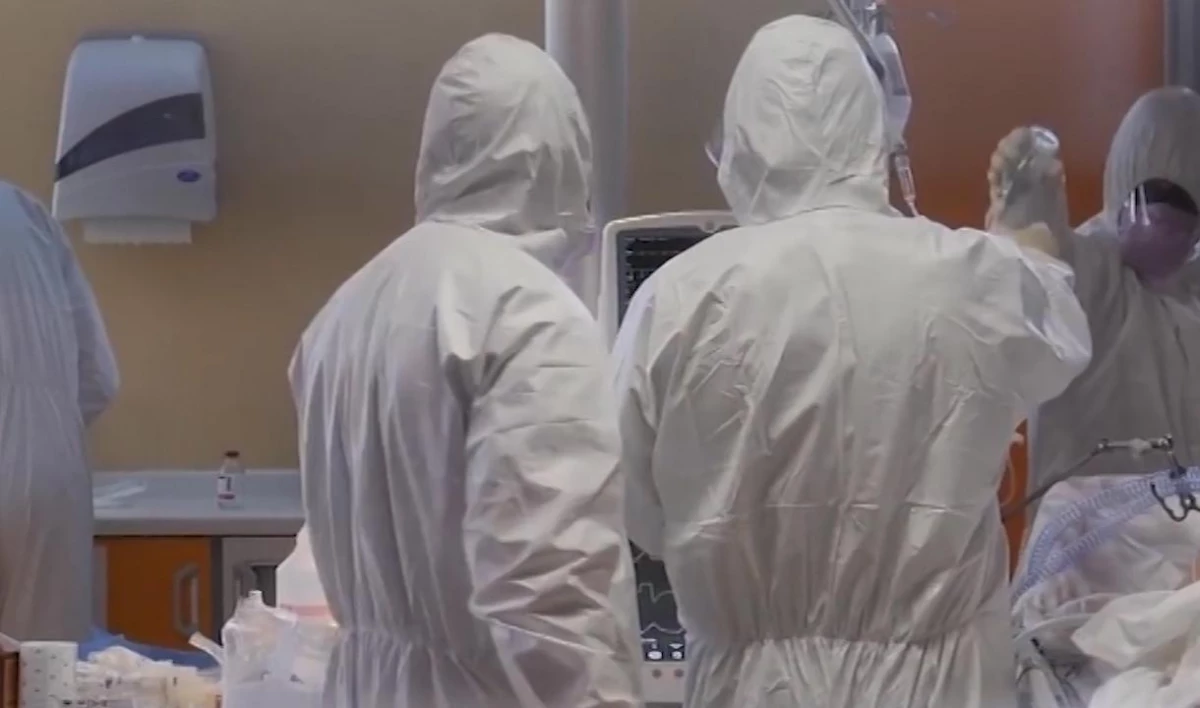 295 случаев коронавируса выявлено в Петербурге за сутки - tvspb.ru