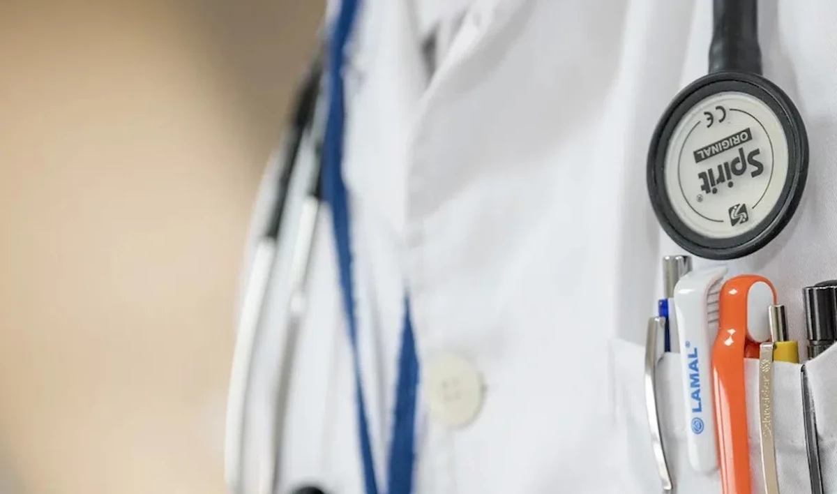 Петербуржцам рассказали, как правильно подготовиться к прививке - tvspb.ru