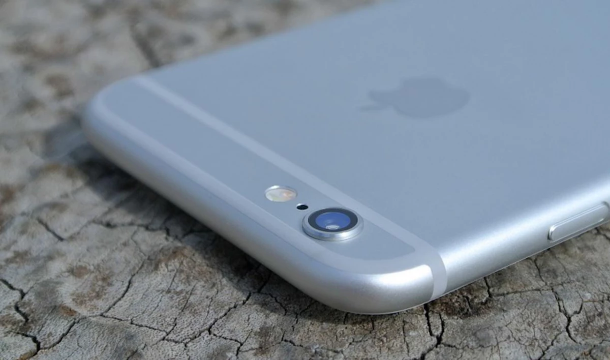 Эксперты Роскачества рекомендуют заклеивать камеры и микрофоны на устройствах - tvspb.ru