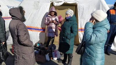 «Тест на человеколюбие»: Большинство россиян поддержали прием беженцев из Донбасса