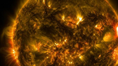 Ученые: Вспышки на Солнце приводят к погодным аномалиям на Земле