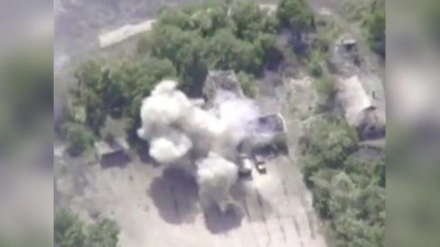 В Сети появилось видео уничтожения техники ВСУ под Горловкой