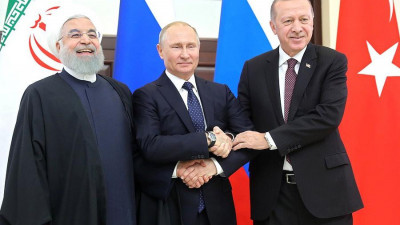 Путин встретился в Сочи с президентами Ирана и Турции