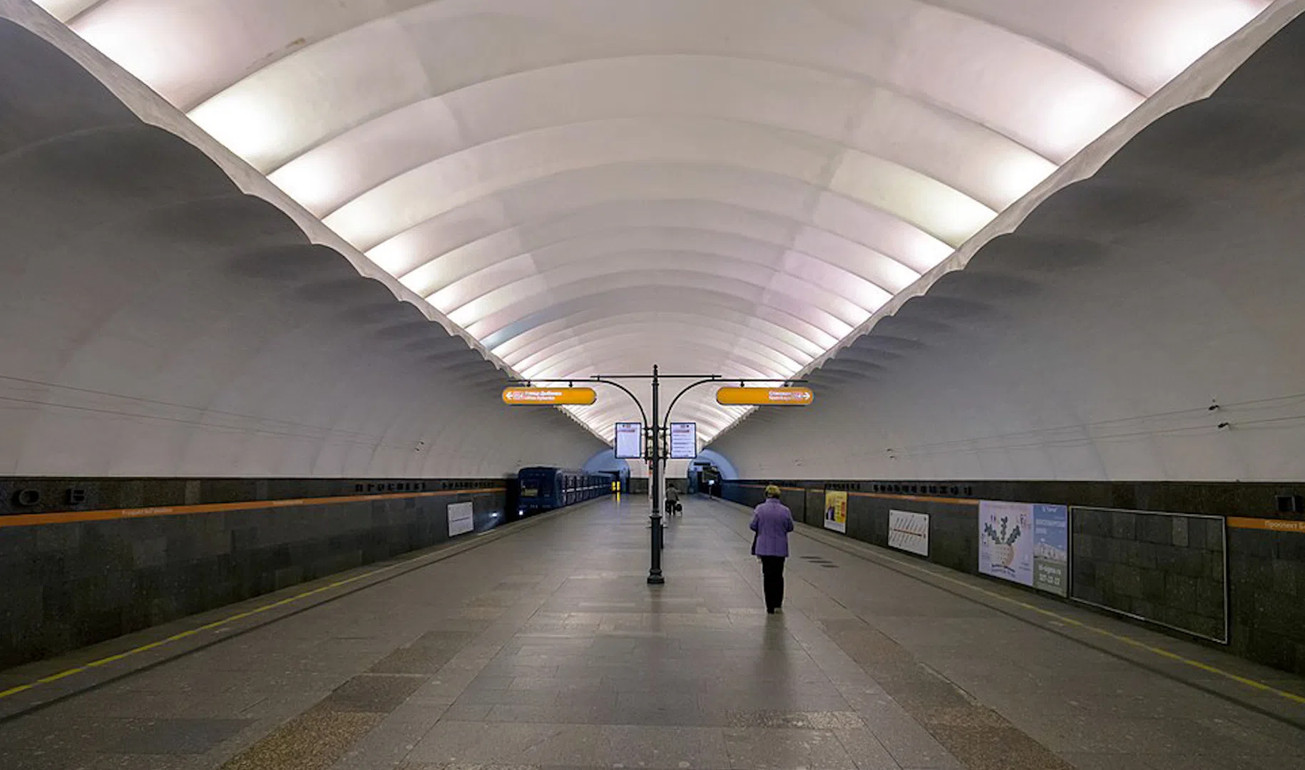 метро большевиков санкт петербург