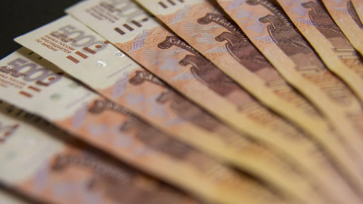 Каждый 19-й рубль внесли в российскую казну петербуржцы