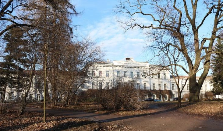 Суд оштрафовал Лесотехнический университет за снос одноэтажной оранжереи - tvspb.ru