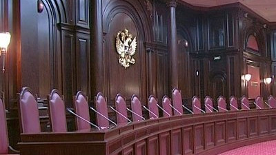 КС в понедельник рассмотрит вопрос о переносе федеральных парламентских выборов