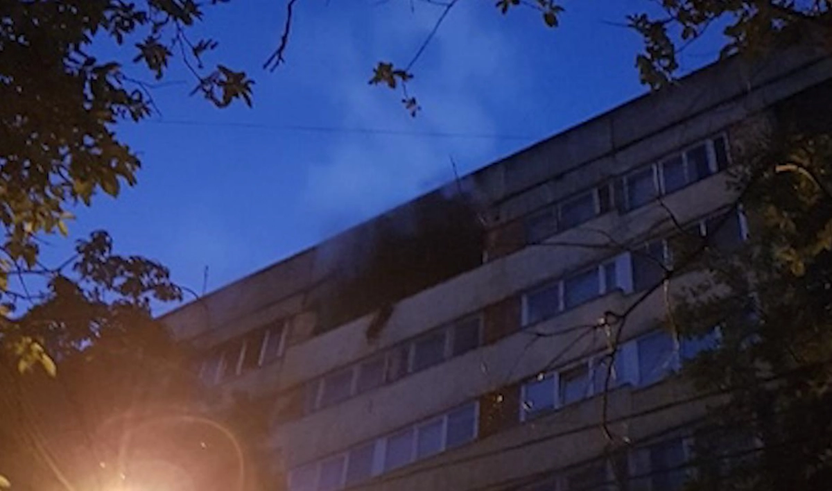 Спасатели потушили пожар в квартире в Выборгском районе - tvspb.ru