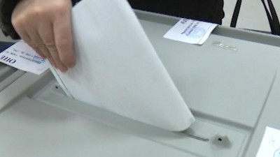 В Петербурге заработали пункты приема заявлений в участковых избирательных комиссиях