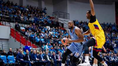 БК «Зенит» сыграет с «Барселоной», несмотря на обнаруженный у двух игроков коронавирус